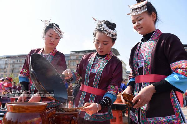 女性職場調查：家務時間成都男性超女性