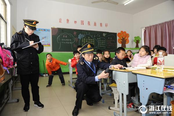 文學批評要有大格局大氣象