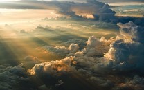 女主播直播暴雨 渾身濕透
