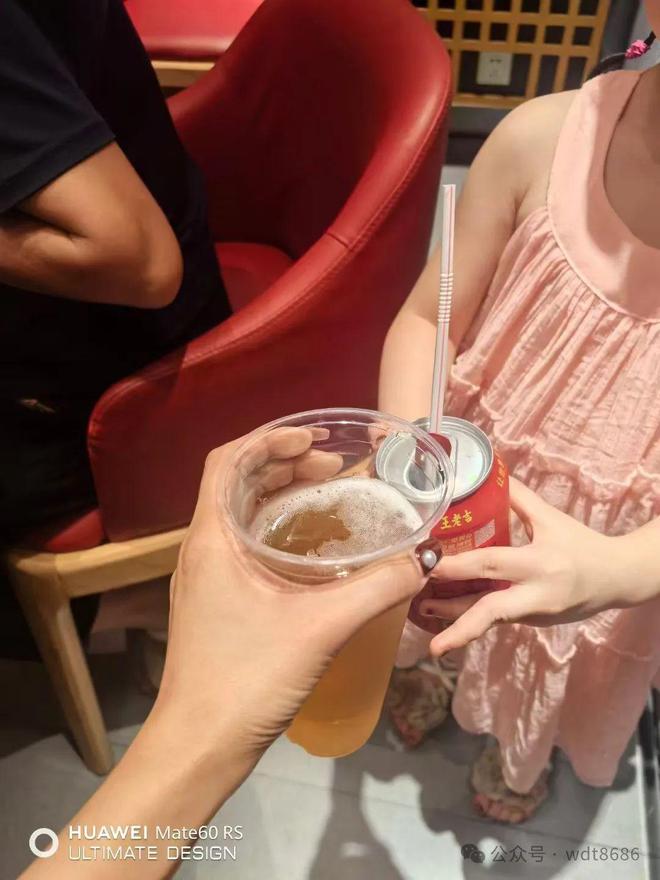 蔡徐坤，憑啥圈這么多的粉