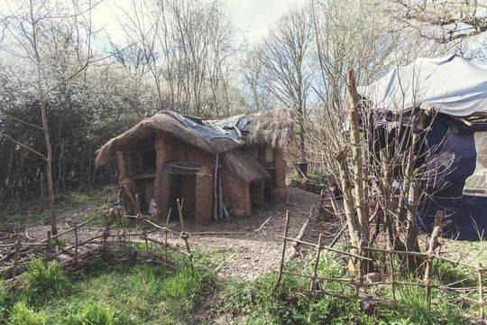 2名警察臥底“美女窩” 被要求每天最少交10個男友